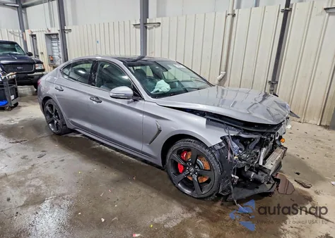 2020 Genesis G70 Prestige z USA, uszkodzony, nr VIN KMTG34LE8LU064077